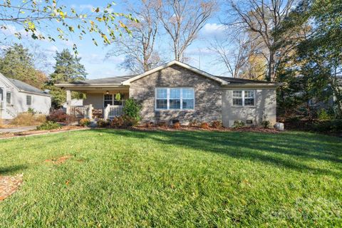 3239 Pinehurst Place