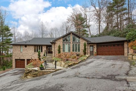 732 Overlook Drive