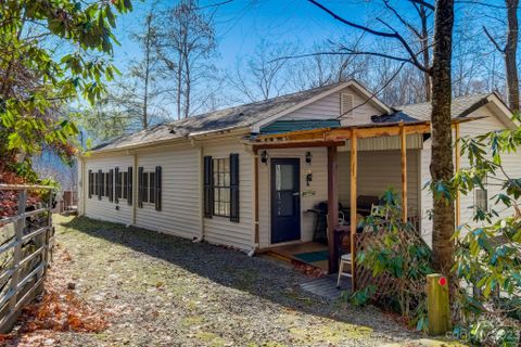 124 Split Rail Drive sold home in Bear Ridge, Maggie Valley, NC