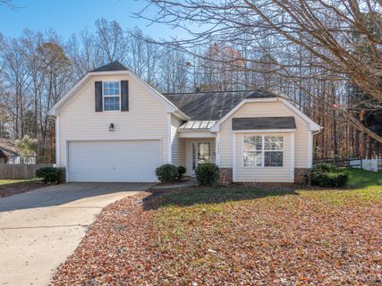 3323 Xandra Court