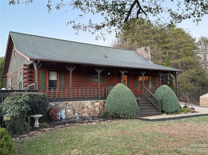 8327 Cedar Circle sold home in The Pines, Connelly Springs, NC