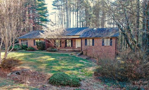 9 Westbridge Drive sold home in Westbridge, Hendersonville, NC