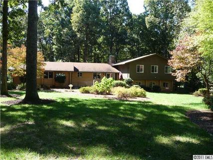 103 Dogwood Circle