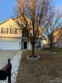 1823 Mary Wynn Court sold home in Waterside Landing, Kannapolis, NC