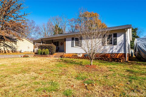 1694 Magnum Road sold home in Forest Ridge, Hickory, NC