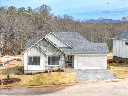 304 Avery Trail Drive 19