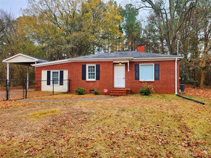 105 Rhyne Street sold home in Dover Heights, Bessemer City, NC