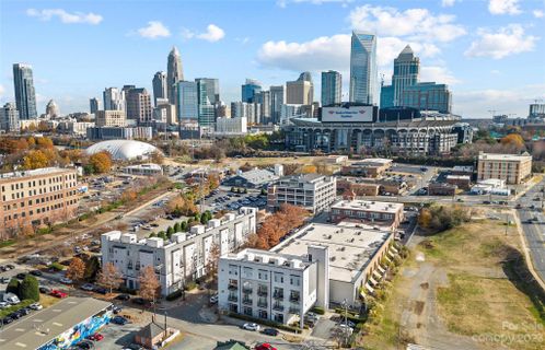 939 Westmere Avenue sold home in Skybox, Charlotte, NC
