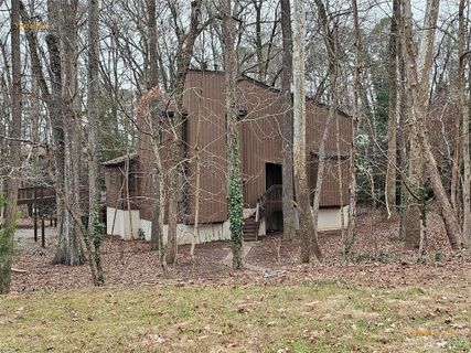 3300 Elstree Drive sold home in Kingswood, Charlotte, NC