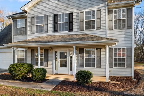 512 Bearbrook Lane sold home in Fawnbrook, Gastonia, NC