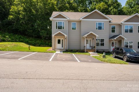 31 Cherry Laurel Lane sold home in Cherry Blossom Cove, Swannanoa, NC