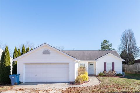 1975 8th Street Lane