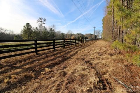 5 75 Ac Charlotte Highway sold home in Olde York Farms, York, SC
