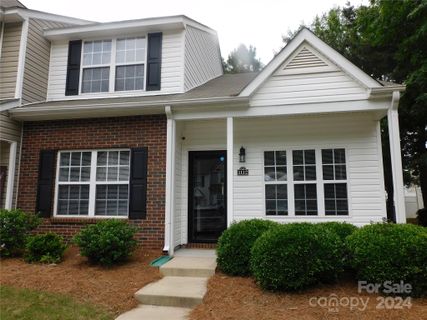 1112 Knotty Hill Drive