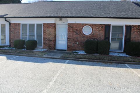 1212 Franklin Boulevard C sold home in Regency Square, Gastonia, NC