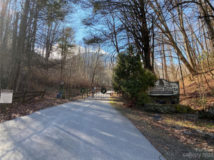 Lot 209 Lasso Lane sold home in Cataloochee Ranch Estates, Waynesville, NC