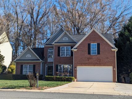 15701 Gathering Oaks Drive