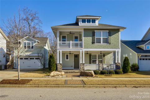 446 Luray Way