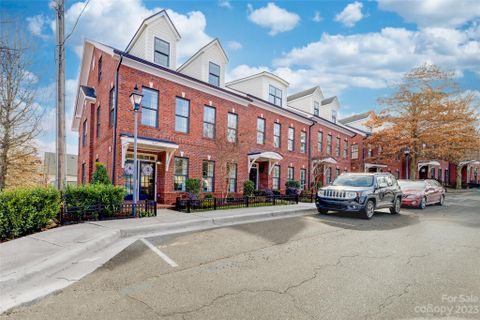 469 S Main Street sold home in The Villages of South Main, Davidson, NC