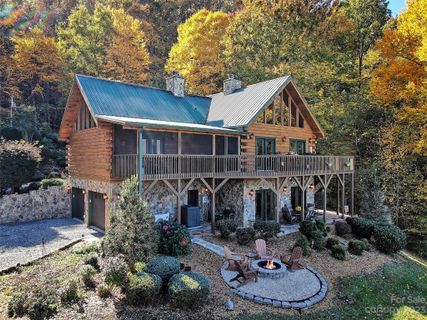 738 Sequoyah Drive sold home in Qualla Woods, Waynesville, NC