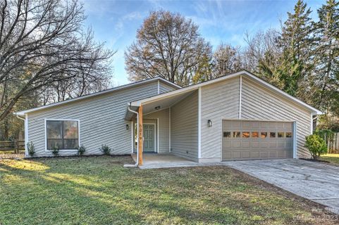 6319 Hanna Court sold home in Cedar Cove, Charlotte, NC
