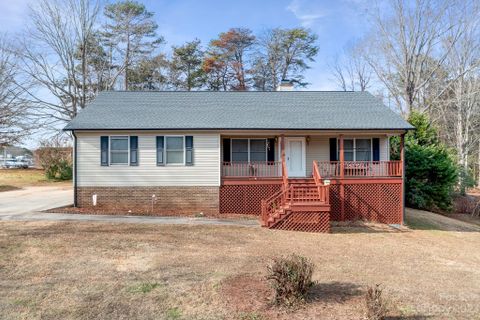 2079 Rock Springs Circle sold home in Country Valley, Denver, NC
