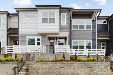 5951 Mantle Way