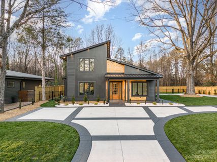 1369 Richland Drive