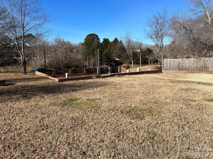 406 Greenlea Circle sold home in Greenlea North, Taylorsville, NC