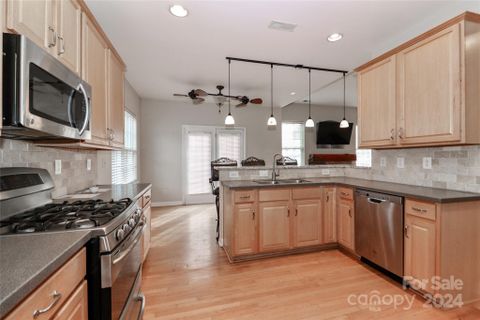 209 Pleasant Grove Lane