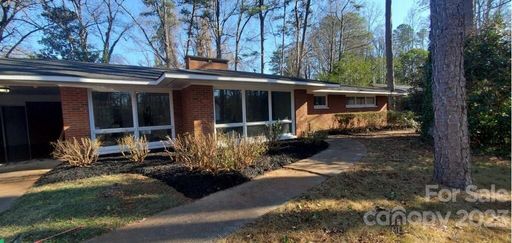 5732 Doncaster Drive