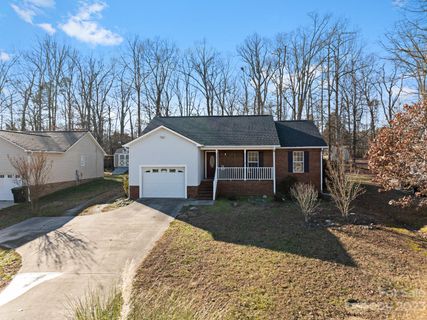 9 Johnia Court sold home in Olde Farm, Thomasville, NC