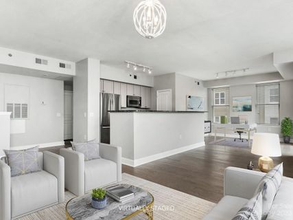 1315 East Boulevard 325
