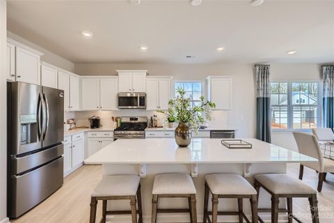 135 Pampas Place BF5 242