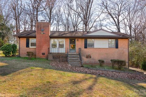 7029 Flintrock Road sold home in Little Rock Woods, Charlotte, NC