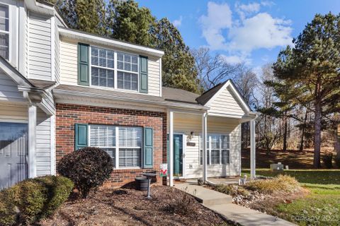 114 Rhett Court