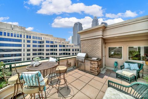 400 N Church Street 711