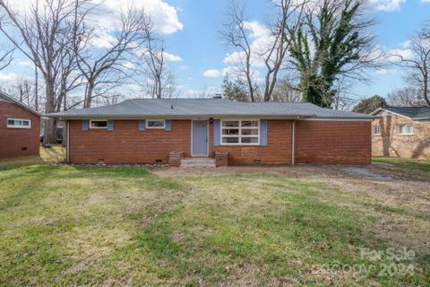 805 15th Street sold home in Lyle Haven, Conover, NC