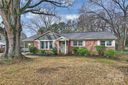 3035 Cresthill Drive sold home in Charlotte, SC