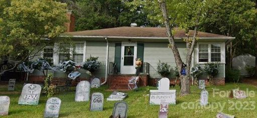1833 Cochran Place