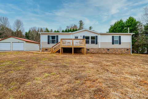 7308 Pyramid Road sold home in Riverwoods, Hickory, NC
