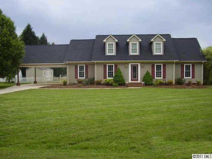 2269 Eastview Road sold home in Cardinal Hills, Rock Hill, SC