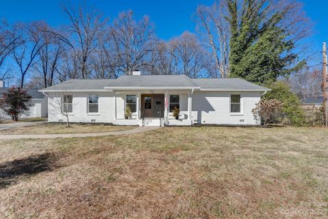4331 Maypole Court sold home in Central Park, Charlotte, NC
