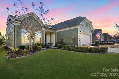 976 Kirby Drive