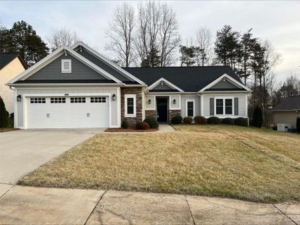 4170 Holly Circle