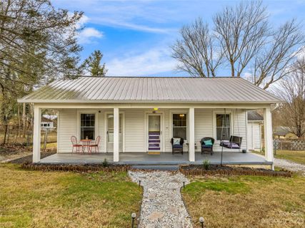712 Brookshire Street sold home in Gay Green, Asheville, NC