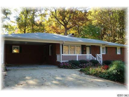 144 Robinhood Drive 25-26