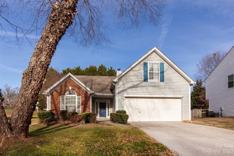 4711 Ambridge Drive sold home in Chastain Walk, Charlotte, NC