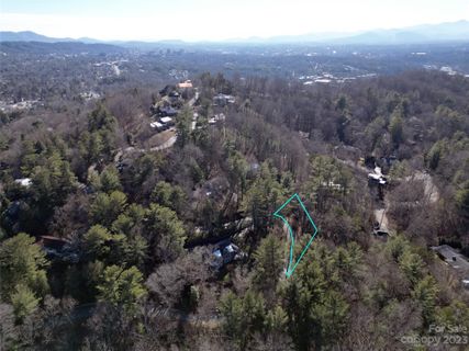9999 Horizon Hill Road sold home in Lakeview Estates, Asheville, NC
