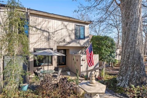 73 Ridgeport Road